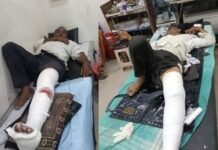 युवकाच्या मृत्यू नंतर दोनच दिवसांत पुन्हा ट्रॅक्टर ट्रॉलीला धडकून दोन जण गंभीर जखमी सामाजिक कार्यकर्ते संजय कोठारी यांची तातडीची मदत