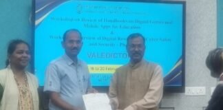 राष्ट्रीय पुरस्कार विजेते शिक्षक रवींद्र भापकर यांचा दिल्लीत सन्मान.