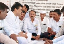 जामखेडच्या अतिक्रमण हटाव साखळी उपोषणाची सभापती प्रा राम शिंदे यांनी घेतली दखल अतिक्रमणाबाबत कोणाचीही गय करणार नाही – सभापती प्रा. राम शिंदे