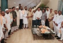 जिल्ह्याने आदर्श घ्यावा असे मझहर काझी यांचे कार्य आहे – उपविभागीय पोलीस अधिकारी प्रविण लोखंडे जामखेड येथील अझहर काझी यांच्या निवासस्थानी मानाची शिरखुर्मा पार्टी संपन्न