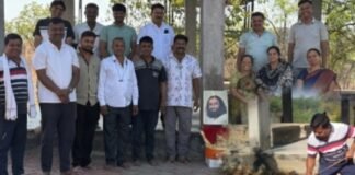 आर्ट ऑफ लिविंग तर्फे खर्डा स्मशानभूमीत साफसफाई मोहीम