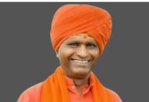 जगात एकच धर्म तो म्हणजे सनातन धर्म बाकी सगळे पंथ – महंत रामगिरी महाराज जामखेड मध्ये विराट हिंदू संमेलन