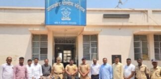 जामखेड पोलीसांची धडाकेबाज कामगिरी ट्रकची लूटमार करणारे आरोपी बारा तासात जेरबंद जामखेड तालुक्यातील सावरगाव शिवारातील घटना