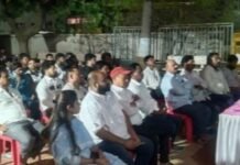 जयंती उत्सवात मिरवणुकीसाठी परवानगी आवश्यक – उपविभागीय अधिकारी प्रविणचंद्र लोखंडे उत्सवादरम्यान नियमांचे काटेकोर पालन करावे – तहसीलदार धनंजय बांगर जामखेड पोलीस स्टेशनमध्ये शांतता समितीची बैठक संपन्न