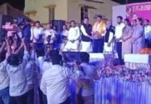 ल. ना. होशिंग ज्युनियर काॅलेजचे प्रा. प्रल्हाद साळुंखे यांना जामखेड भुषण पुरस्कार