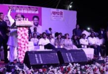 महापुरुषांच्या विचारांचा संगम म्हणजे समताधिष्ठित समाजरचना – मंत्री छगन भुजबळ नव्या पिढीने महापुरुषांच्या विचारांचा अभ्यास करून समाज परिवर्तनात सक्रिय सहभाग घ्यावा – सभापती प्रा. राम शिंदे शिव-फुले-आंबेडकर संयुक्त जयंती उत्सव उत्साहात संपन्न