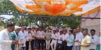 सेवानिवृत्त कर्मचाऱ्यांवर मोलमजुरीची वेळ – सुदाम वराट जामखेडमध्ये संपकरी कर्मचाऱ्यांच्या वतीने तहसील कार्यालयावर पेन्शन दिंडी