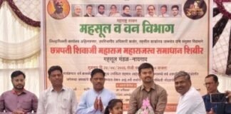 उपजिल्हाधिकारी धनंजय बांगर यांचेकडून बांधखडक शाळेची अक्षरा वारे सन्मानित केरळमधील भारतीय अवकाश संशोधन संस्था (I. S.R.O.) येथे अभ्यासदौ-यासाठी निवड झाल्याबद्दल गौरव