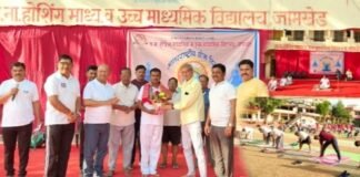 शरीराकडे दुर्लक्ष म्हणजे रोगांचे माहेरघर – प्राचार्य बाळासाहेब पारखे ल.ना. होशिंग विद्यालयात जागतिक योग दिन उत्साहात साजरा