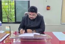 अजय साळवे यांची वर्ग-१ मुख्याधिकारीपदी पदोन्नती; जामखेड नगरपरिषदेचा पुन्हा कार्यभार कर्मचारी संघटनेकडून सत्कार, भावी वाटचालीस शुभेच्छांचा वर्षाव
