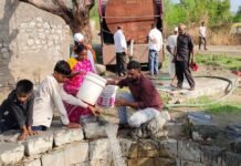 भर पावसाळ्यातही जामखेड तालुक्यातील काही गावांमध्ये पिण्याच्या पाण्यासाठी टॅकर तर काही गावांमध्ये विहिर व बोअर अधिग्रहण