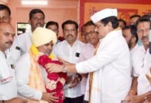 पंढरीची वारी ही सामाजिक ऐक्याची शाळा – सभापती प्रा. राम शिंदे खर्ड्यात विठ्ठलमय वातावरण राम हवेलीत पादुकांचे दर्शन