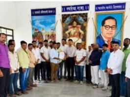 चोरीचा माल खरेदी करणाऱ्यांवर कठोर कारवाई करावी – मंगेश (दादा) आजबे जामखेड तालुक्यात मोटार-केबल चोरीच्या वाढत्या घटनांनी शेतकरी संतप्त; तहसीलदार व पोलिसांना निवेदन