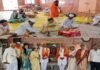 आषाढी एकादशीनिमित्त हनुमान मंदिरात विठ्ठल-रुक्मिणीची महापूजा व अभिषेक भक्तिभावात संपन्न प्राचार्य बाळासाहेब पारखे व पर्यवेक्षक सुदाम वराट यांच्या हस्ते सपत्नीक महापूजा; बाल भजनींच्या सुरेल भजनाने वातावरण झाले भक्तिमय.