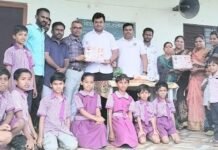 आरोग्य हीच खरी सेवा; जामखेडमध्ये लवकरच शिवसेना वैद्यकीय कक्ष – आकाश बाफना राम रेपाळे यांच्या वाढदिवसानिमित्त तपनेश्वर जिल्हा परिषद शाळेस प्रथमोपचार किटचे वाटप