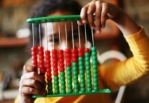 आर्यभट्ट अबॅकस अकॅडमीत राष्ट्रीय स्तरावरील अबॅकस स्पर्धेच्या पारितोषिक वितरण सोहळ्याची जय्यत तयारी