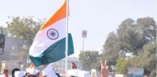 🇮🇳 कर्जत-जामखेडमध्ये उद्या तिरंग्याचा जयघोष! सभापती प्रा. राम शिंदे यांच्या उपस्थितीत १३ ऑगस्टला भव्य तिरंगा रॅली; नागरिकांनी मोठ्या संख्येने सहभागी होण्याचे आवाहन