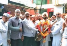 जामखेडमध्ये श्रीनागेश्वर पालखी सोहळा भक्तिमय वातावरणात उत्साहात संपन्न टाळ-मृदुंगाचा गजर, हरिनामाचा जयघोष अन् महिलांचा उत्स्फूर्त सहभाग; मुस्लिम पंच कमिटीच्या वतीने पालखीचे स्वागत, राष्ट्रीय एकात्मतेचा संदेश