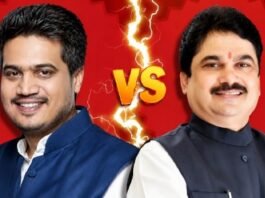‘आखाडा’ आणि ‘हॅटट्रिक’ची चर्चा मात्र शहरातील रखडलेल्या महामार्गाच्या प्रश्नाला बगल  आमदार रोहित पवार व सभापती प्रा राम शिंदे यांचे शाब्दिक फटकेबाजी