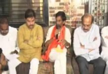 पहाटे सरकार जरांगे पाटलांच्या दारी!, ५८ लाख नोंदींवर जरांगे पुन्हा आक्रमक “मुख्यमंत्र्यांनी जनतेसमोर येऊन शब्द द्यावा”