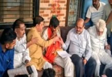 २० दिवसांचा संघर्ष अखेर थांबला! जरांगे पाटलांचे उपोषण मागे, सरकारला ९० दिवसांचा अल्टिमेटम “हा शेवटचा विश्वास… दगाफटका झाल्यास पुन्हा मुंबईवर धडक”
