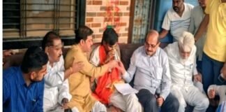 २० दिवसांचा संघर्ष अखेर थांबला! जरांगे पाटलांचे उपोषण मागे, सरकारला ९० दिवसांचा अल्टिमेटम “हा शेवटचा विश्वास… दगाफटका झाल्यास पुन्हा मुंबईवर धडक”