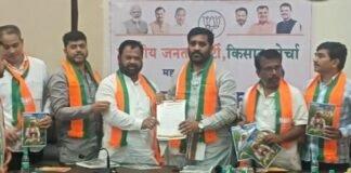 दुष्काळग्रस्त शेतकऱ्यांसाठी डॉ. भगवानराव मुरूमकर मैदानात! किसान मोर्चाची शासनाकडे चारा, टँकर, रोजगार अन् पंचनाम्यांची मागणी