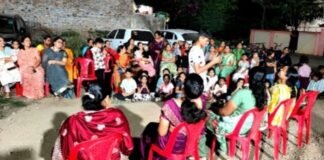 गणेशोत्सवानिमित्त हिंदक्रांती मित्र मंडळाचा महिलांसाठी विविध स्पर्धांचा रंगतदार मेळावा शिवाजीनगरमध्ये उखाणे, टिकली लावणे, बिस्कीट खाणे, स्लो सायकलसह विविध स्पर्धांचा समावेश