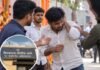 गणपती वर्गणीवरून वाद पेटला, तरुणाला लाथाबुक्क्यांनी मारहाण “वर्गणी देणार नाही” म्हणताच संताप, मिरजगाव पोलिसांत दोघांविरुद्ध खंडणीचा गुन्हा दाखल