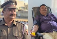 रक्तदानातून वाढदिवसाचा अनोखा संकल्प! २२ वर्षांपासून मयूर भोसले सरांचा समाजसेवेचा अखंड उपक्रम वाढदिवशी रक्तदान करून दिला सामाजिक बांधिलकीचा संदेश, विविध उपक्रमांतून जामखेडच्या शैक्षणिक व सामाजिक क्षेत्रात वेगळी ओळख