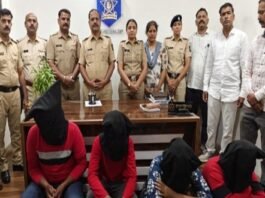 जामखेडच्या कला केंद्रातील अंतर्गत वादातून गर्भवती महिलेची निर्घृण हत्या, धुळ्यात पेट्रोल टाकून जाळल्याचा धक्कादायक प्रकार!