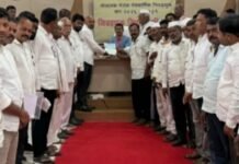 सहकाराच्या मैदानात अमोल राळेभात पाटलांनी भरला उमेदवारी अर्ज, जामखेडमध्ये निवडणुकीची रंगत वाढली!