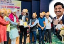 जामखेडच्या भूमिपुत्राचा पुण्यात डंका! ॲड. डॉ. अरुण जाधव यांना समाजसेवा पुरस्कार भटक्या-विमुक्त समाजाच्या सामाजिक, शैक्षणिक उन्नतीतील योगदानाची BS4 महाराष्ट्राकडून दखल