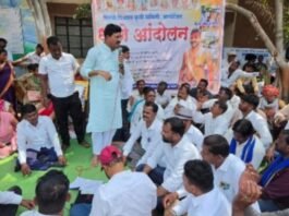 आदिवासी पारधी समाजाच्या मागण्यांची दखल! घरकुलासाठी जागा, उदरनिर्वाहासाठी जमीन देण्याच्या तहसीलदारांच्या लेखी आश्वासनानंतर आंदोलन मागे