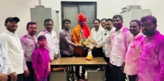 जिल्हा बँकेचे नूतन संचालक सचिन (नाना) घुमरे यांचा सनराईज फाउंडेशनतर्फे सन्मान!